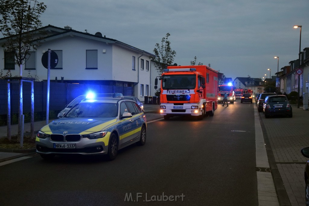 Feuer 2 Y Koeln Suerth Elisabeth Selbertstr P003.JPG - Miklos Laubert